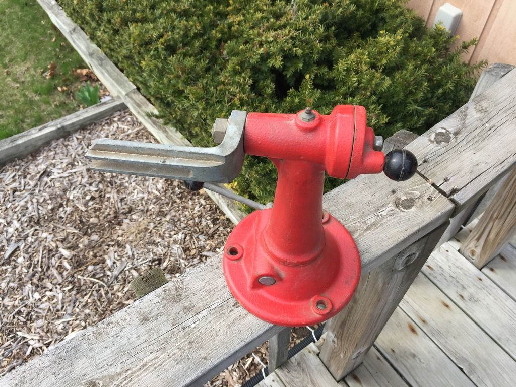 Chainsaw vise??? HOUSE OF HOMELITE